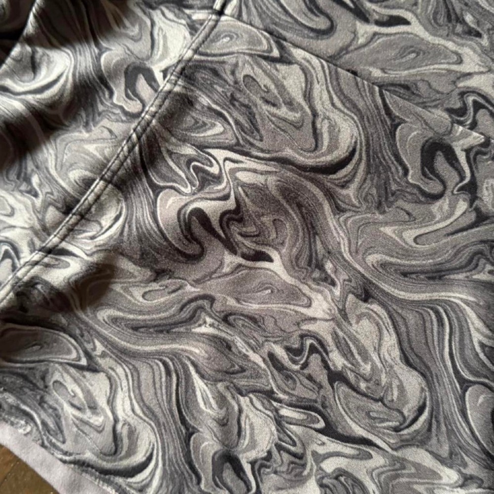 Victoria's Secret PINK gray & white marbled shorts - Picture 3 of 4
